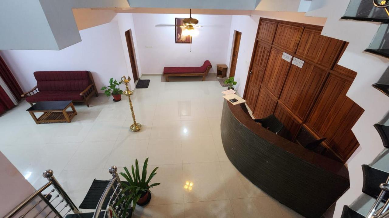 Skylounge Residency Homestay *