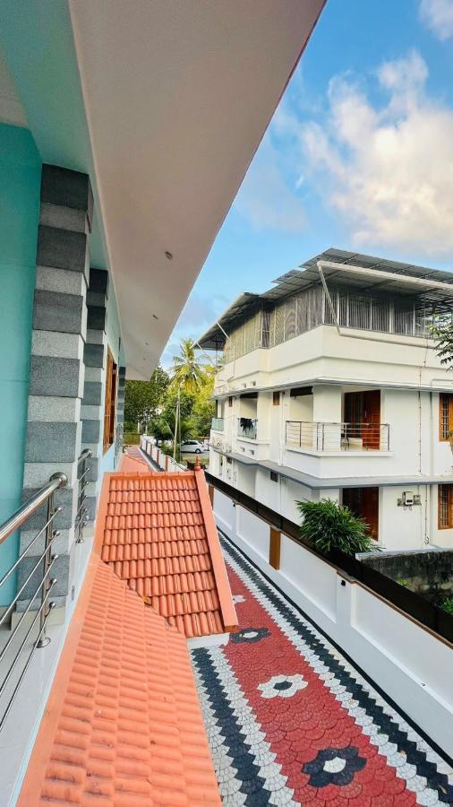 Homestay Skylounge Residency *