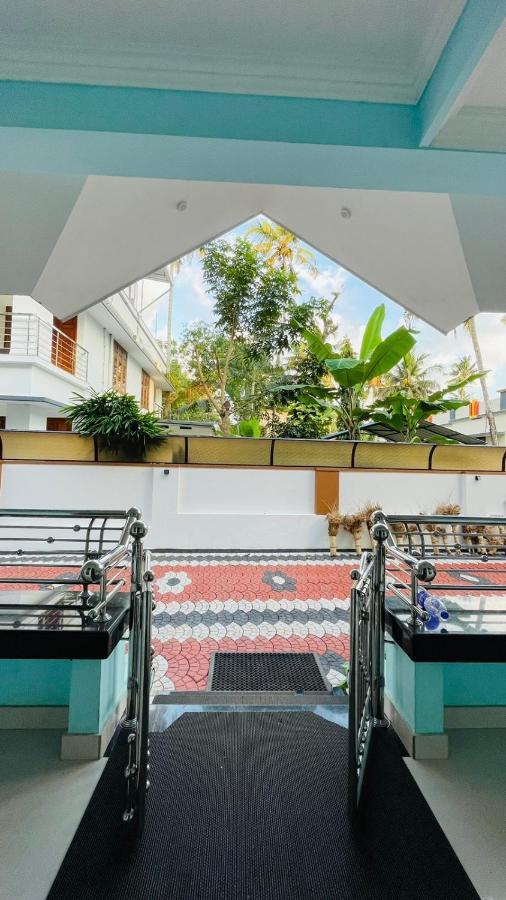 Skylounge Residency Homestay *