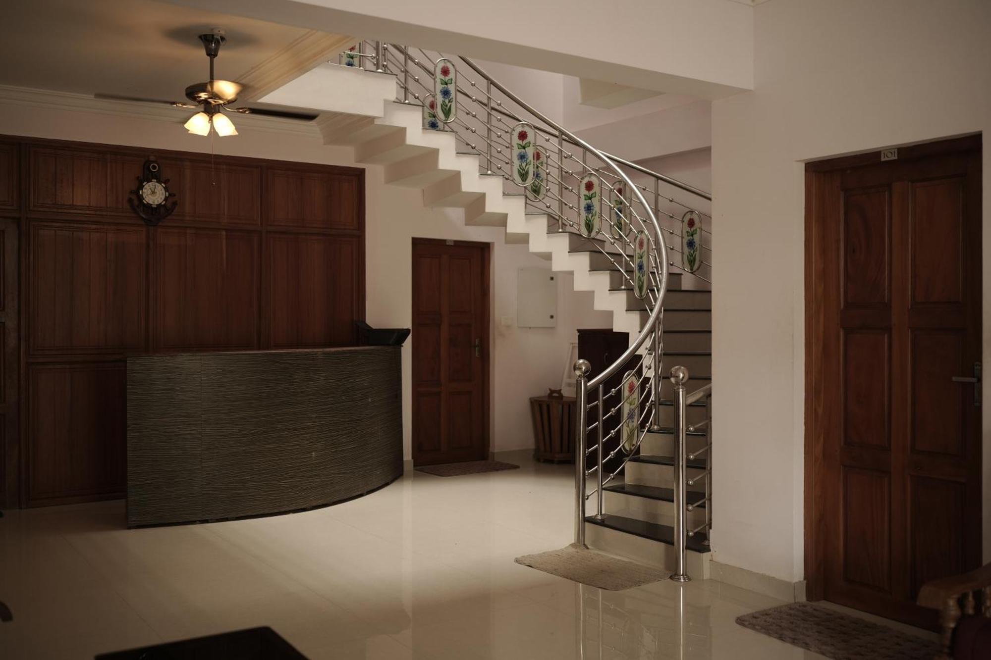Homestay Skylounge Residency *