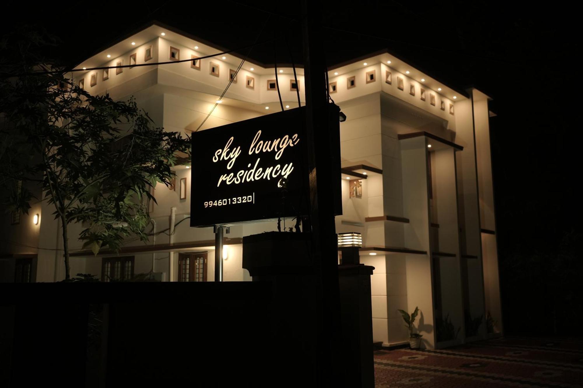 Skylounge Residency *